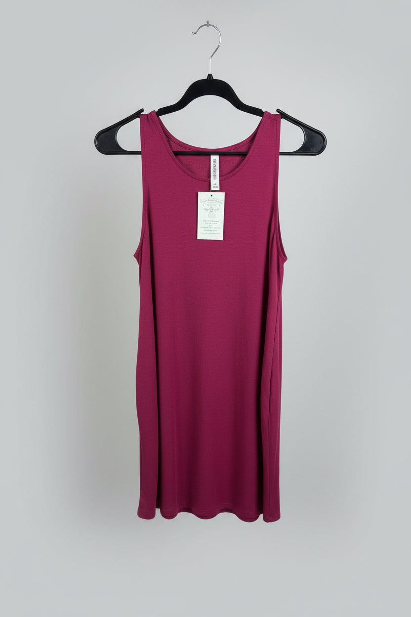 Sleeveless long top